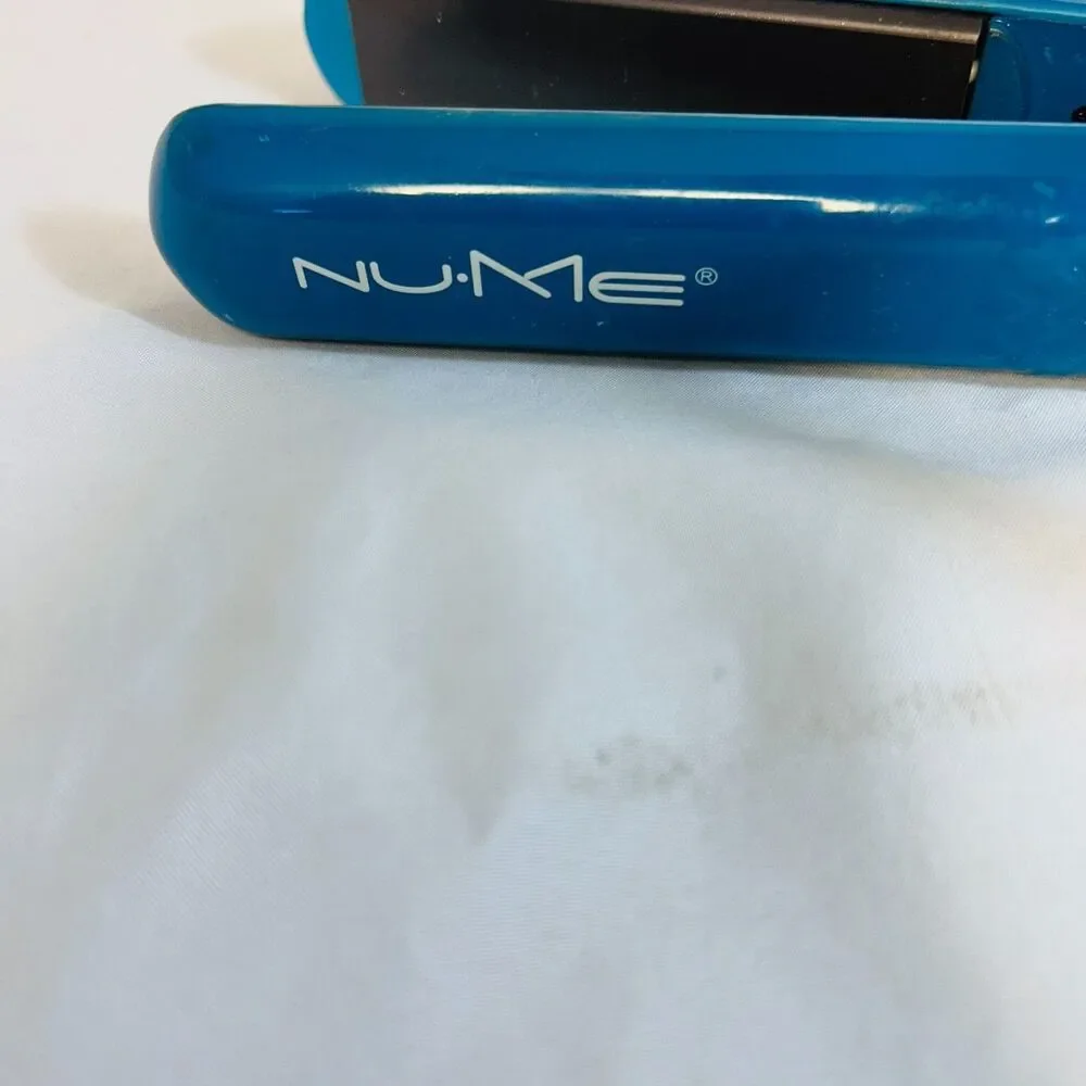 #8317 NUME TURQUOISE BLUE FLAT HAIR IRON